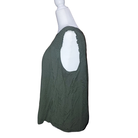 Gap L Tank Top Shirt Green Round Scoop Neck Sinched Chest Flowy Relaxed - Picture 2 of 3